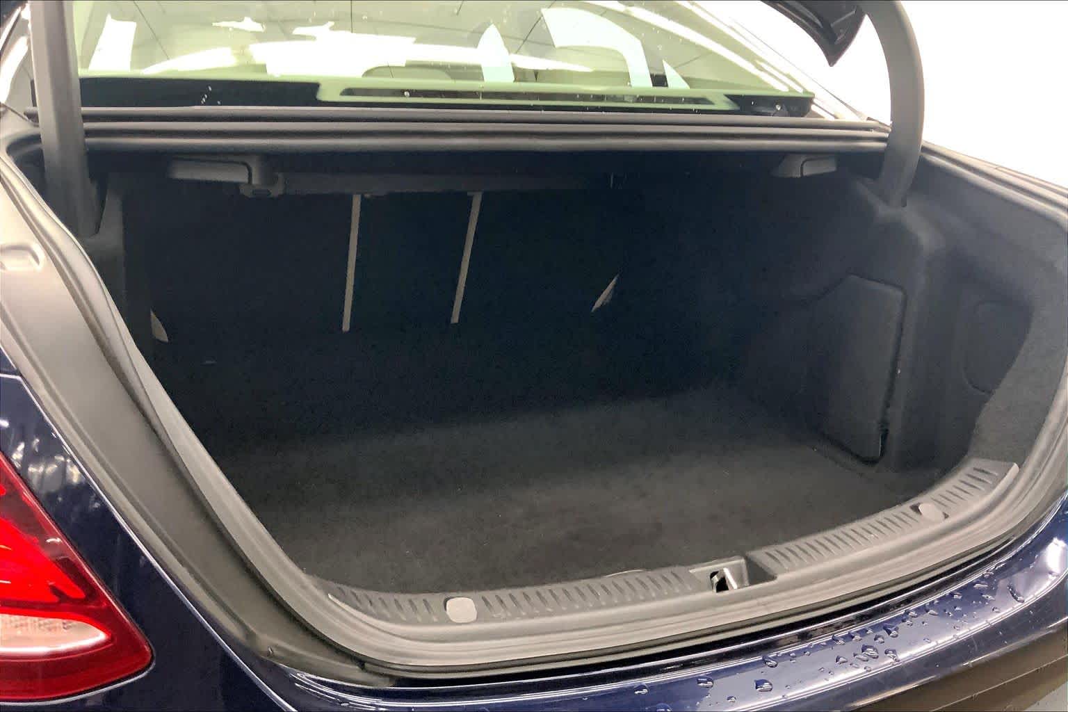 2017 Mercedes-Benz E 300 RWD Sedan