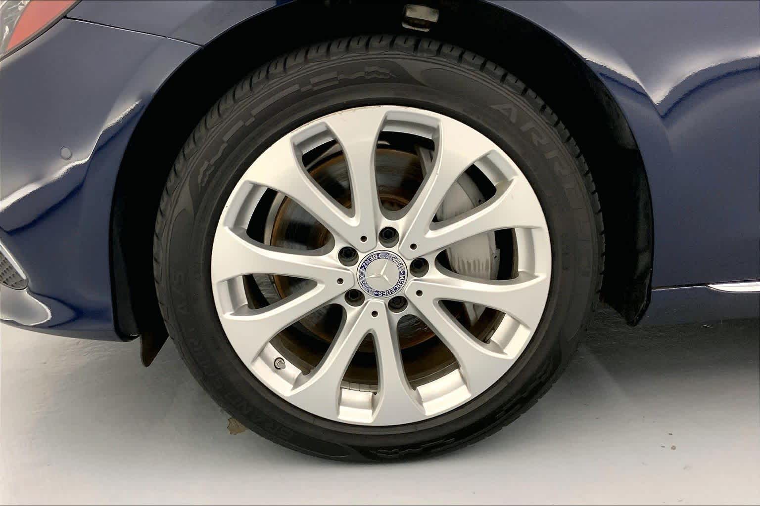 2017 Mercedes-Benz E 300 RWD Sedan