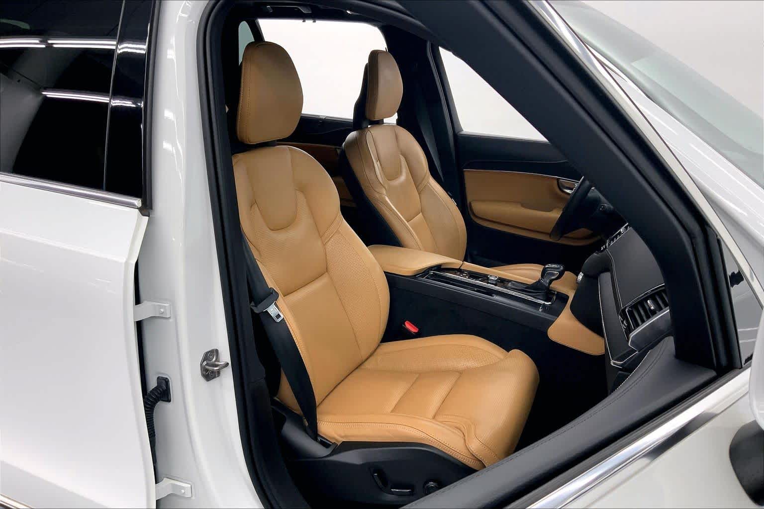 2022 Volvo XC90 Inscription