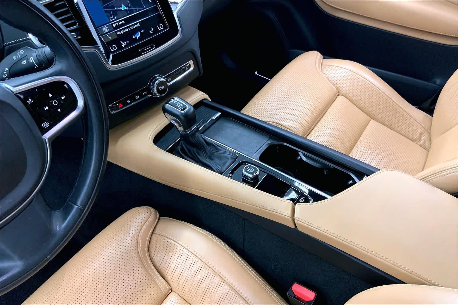 2022 Volvo XC90 Inscription