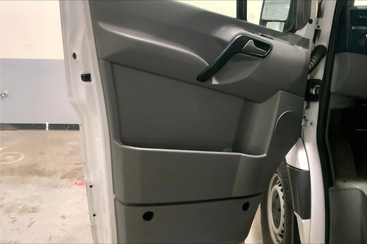 2016 Mercedes-Benz Sprinter Passenger Vans RWD 2500 170"