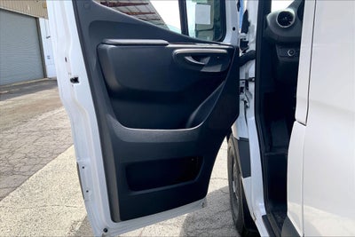 2026 Mercedes-Benz Sprinter Crew 2500 Standard Roof I4 Diesel 144 RWD