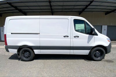 2026 Mercedes-Benz Sprinter Crew 2500 Standard Roof I4 Diesel 144 RWD
