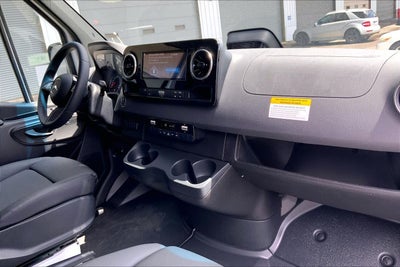 2026 Mercedes-Benz Sprinter Crew 2500 Standard Roof I4 Diesel 144 RWD