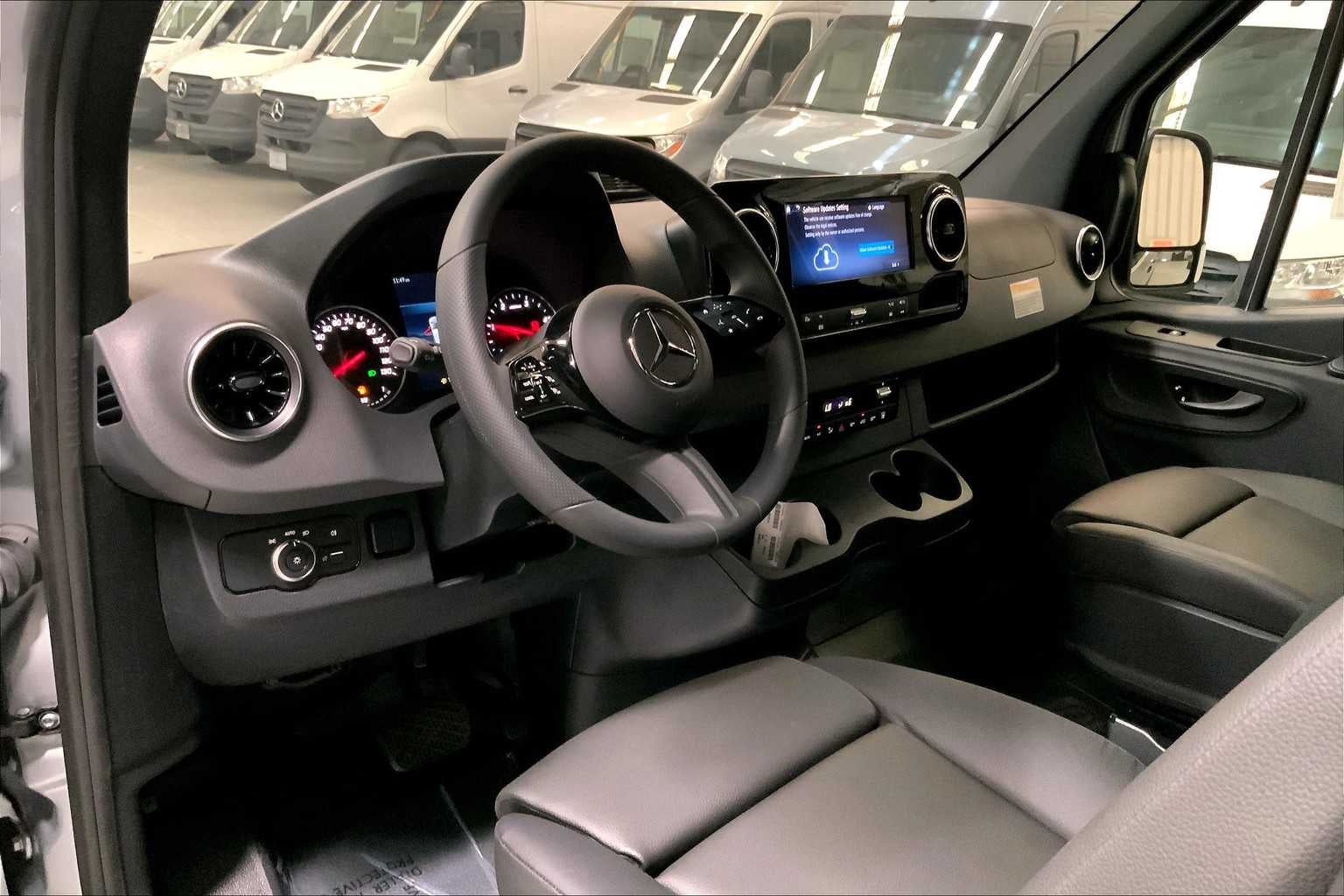 2025 Mercedes-Benz Sprinter Passenger Van 2500 Standard Roof I4 Diesel HO 144 RWD