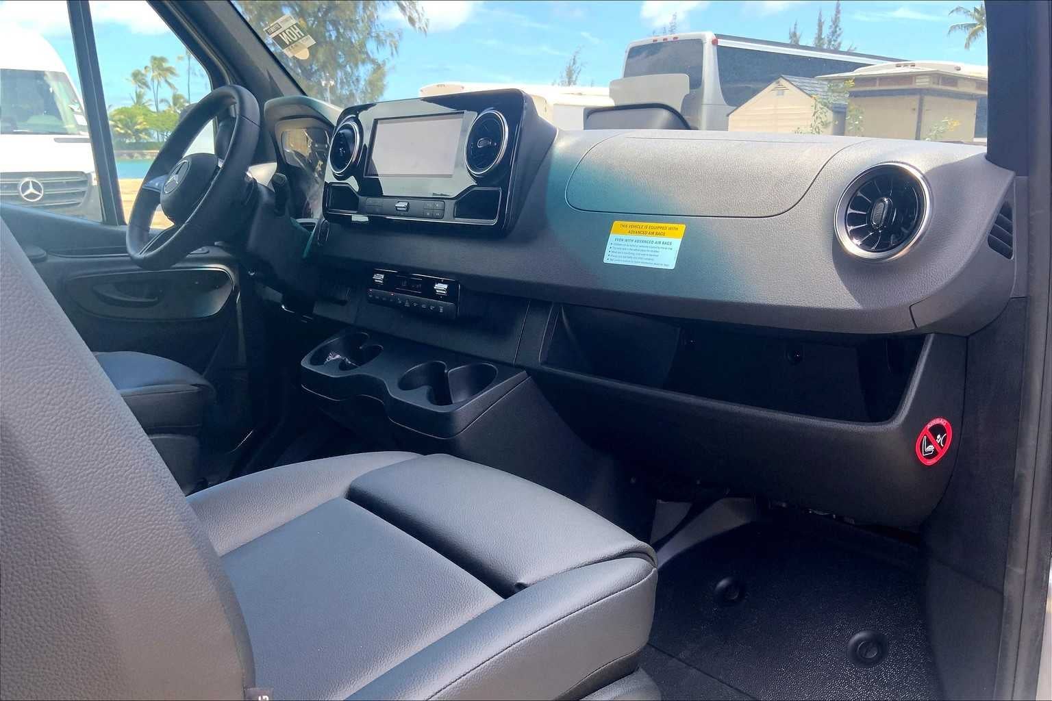 2025 Mercedes-Benz Sprinter Passenger Van 2500 Standard Roof I4 Diesel HO 144 RWD