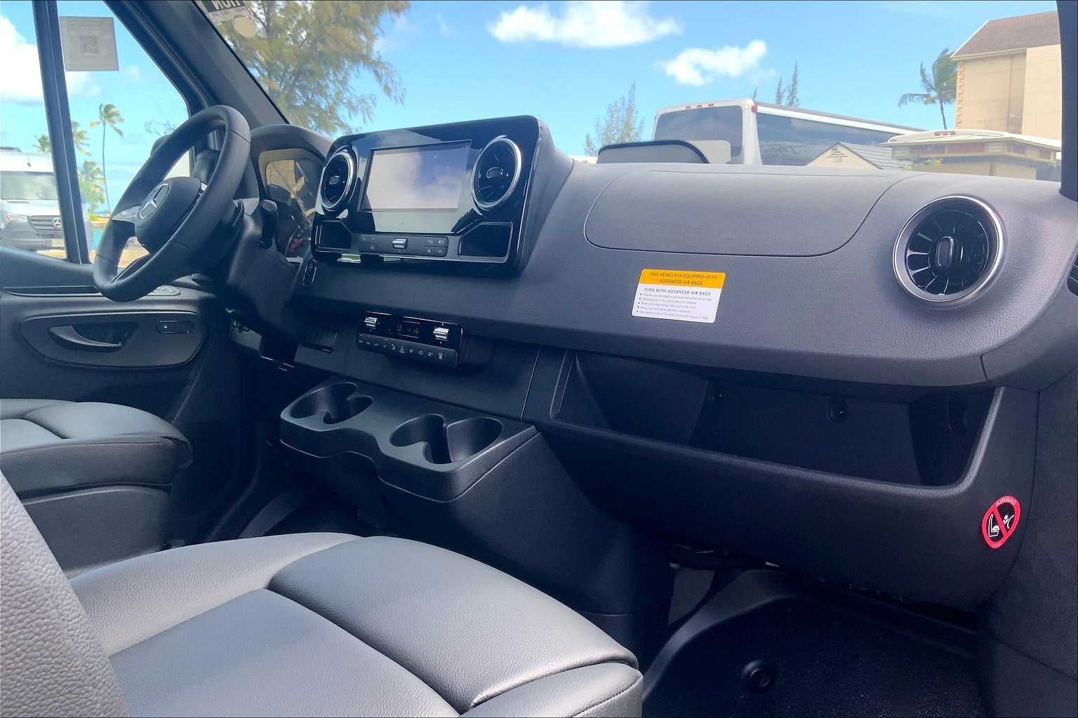 2025 Mercedes-Benz Sprinter Passenger Van 2500 Standard Roof I4 Diesel HO 144 RWD