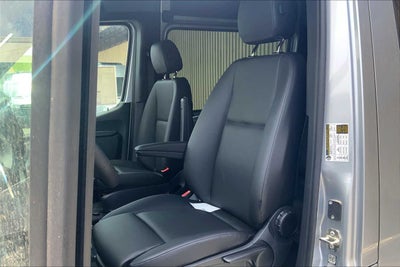 2025 Mercedes-Benz Sprinter Passenger Van 2500 High Roof I4 Diesel HO 144" RWD