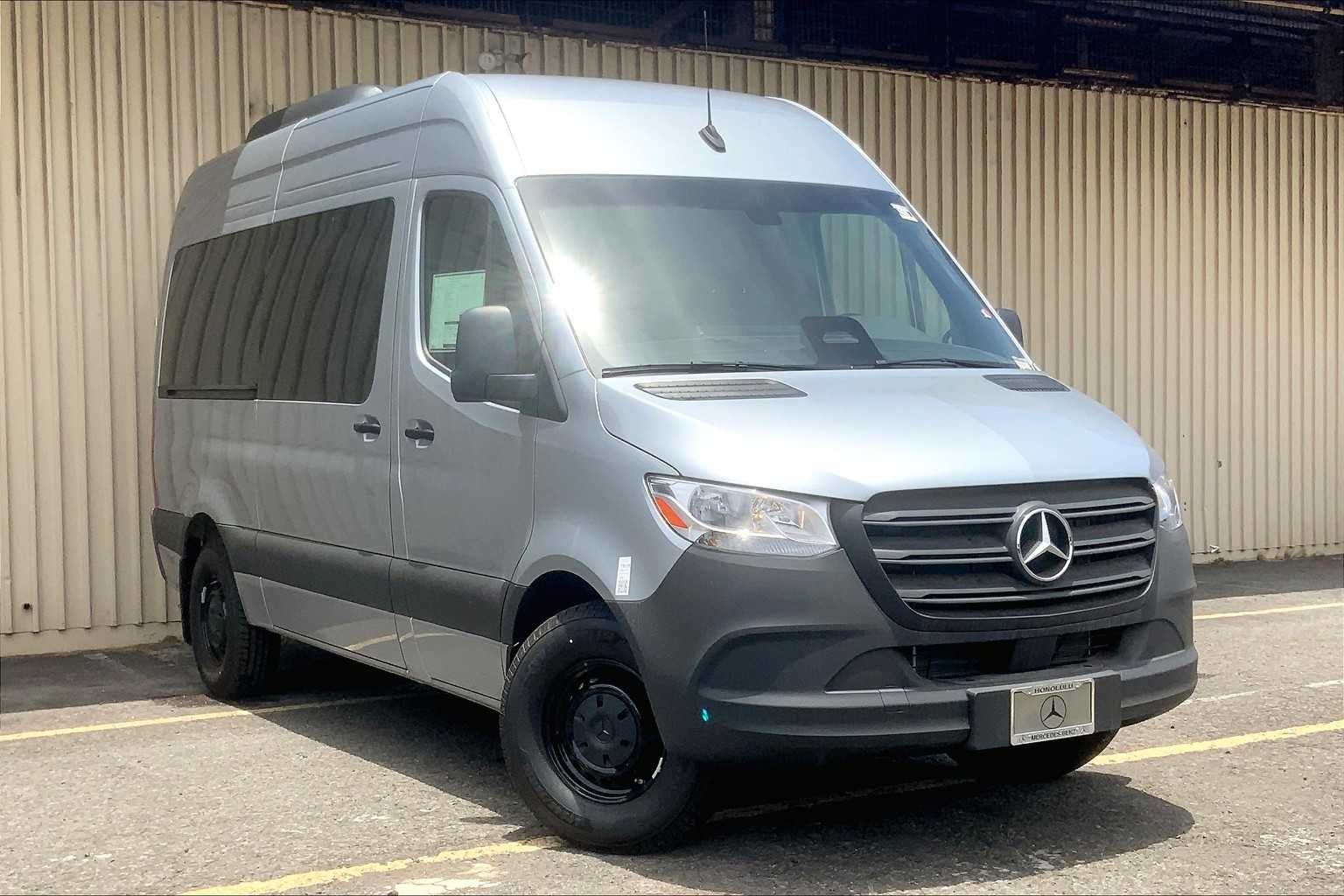 2025 Mercedes-Benz Sprinter Passenger Van 2500 High Roof I4 Diesel HO 144" RWD