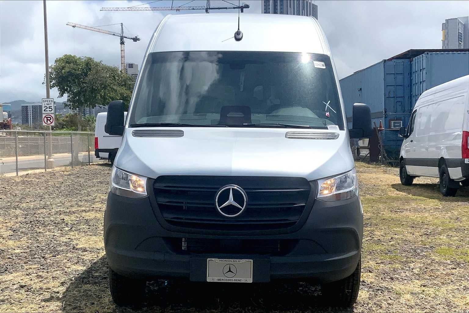 2025 Mercedes-Benz Sprinter Passenger Van 2500 High Roof I4 Diesel HO 144" RWD