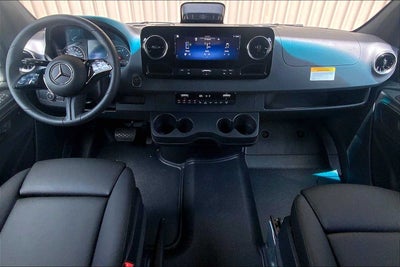 2025 Mercedes-Benz Sprinter Passenger Van 2500 High Roof I4 Diesel HO 144" RWD
