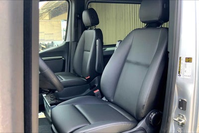 2025 Mercedes-Benz Sprinter Passenger Van 2500 High Roof I4 Diesel HO 144" RWD