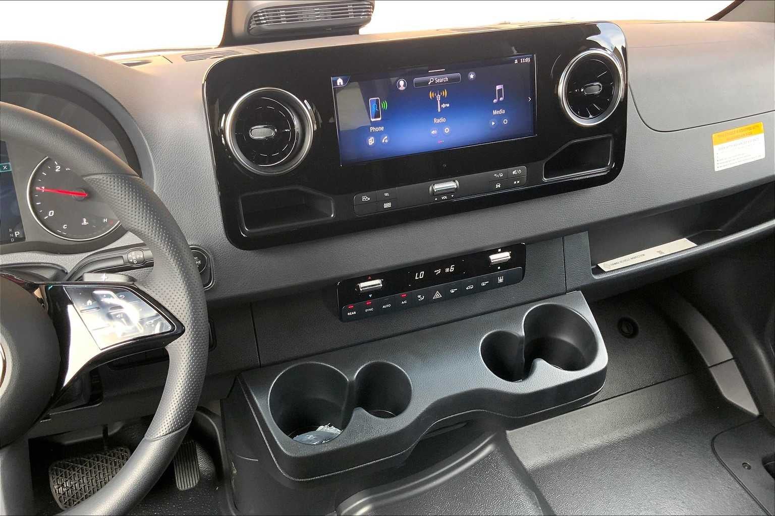2025 Mercedes-Benz Sprinter Passenger Van 2500 High Roof I4 Diesel HO 144" RWD