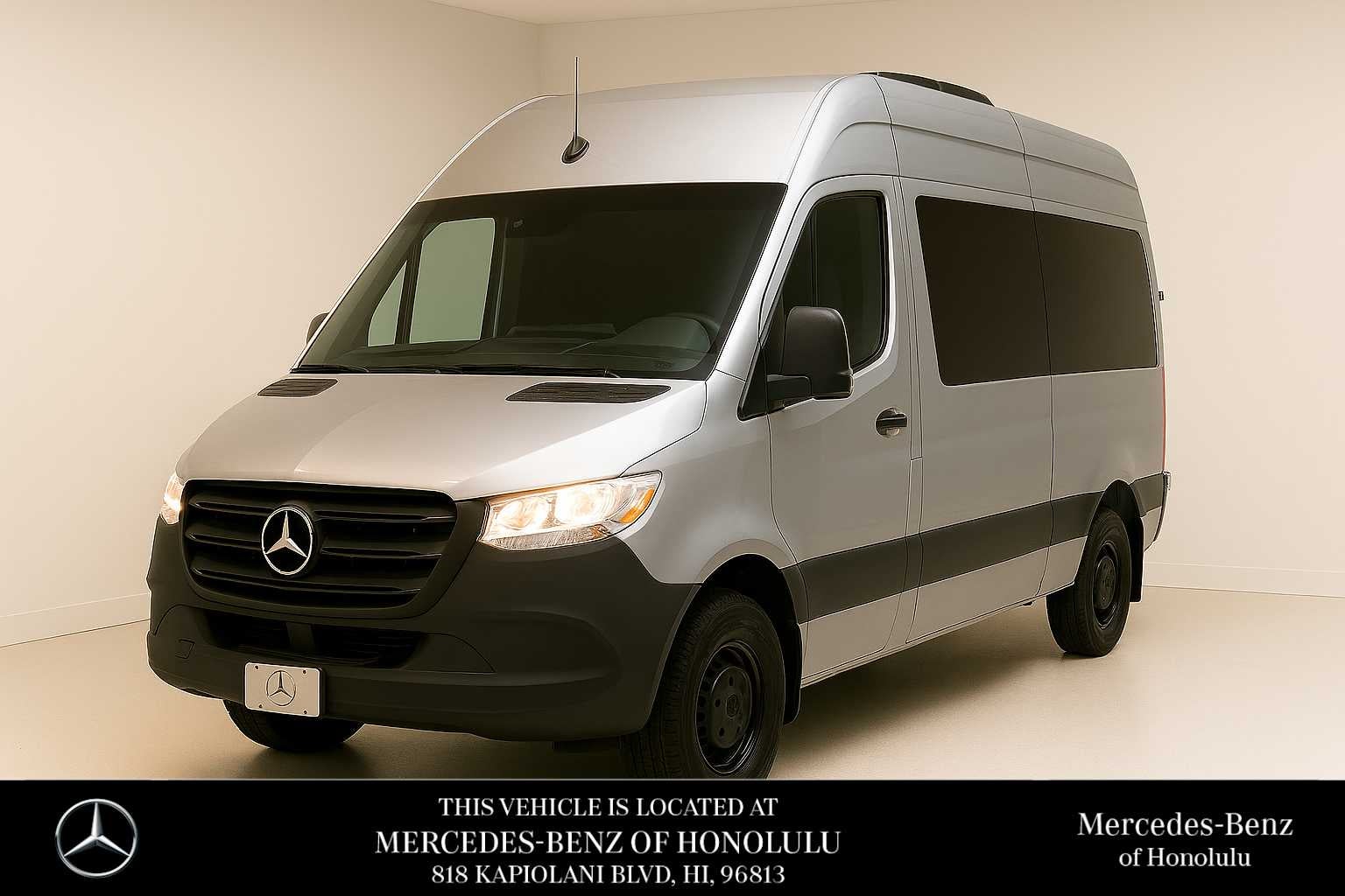 2025 Mercedes-Benz Sprinter Passenger Van 2500 Standard Roof I4 Diesel HO 144 RWD