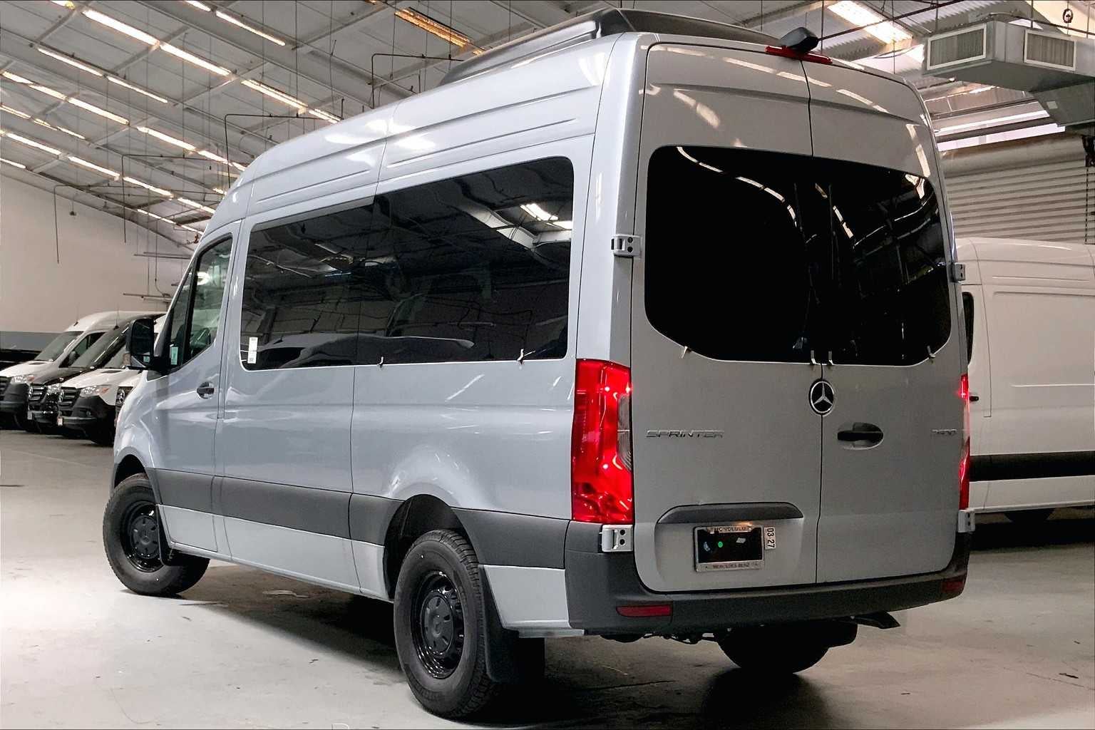 2025 Mercedes-Benz Sprinter Passenger Van 2500 Standard Roof I4 Diesel HO 144 RWD