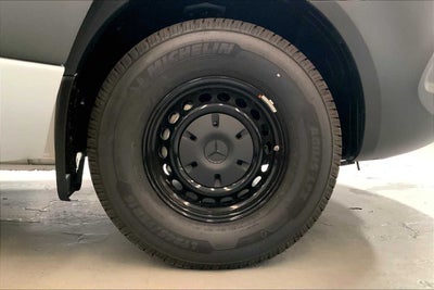 2025 Mercedes-Benz Sprinter Passenger Van 2500 Standard Roof I4 Diesel HO 144 RWD